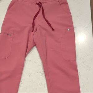 FIGS Pink Scrubs SET